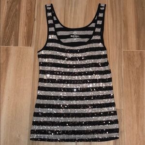 EUC Old Navy black & gray sequin tank!